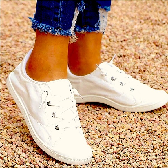 West|Loop Sporty W-7/8 White Canvas Sneakers. Only tried on, but Never Worn. - Picture 2 of 8